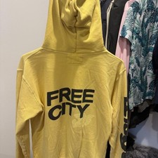 Rare 2000 free city sweatshirt picture