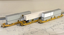 HO Scale  Athearn TTX 56’ Well Car 3-Pack with 11x UPS Containers Weighted picture