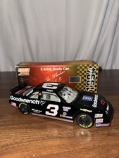 1994 Dale Earnhardt GM Goodwrench In Memory Of Neil Bonnett 1/24 Action NASCAR picture