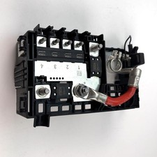 For Chevy Equinox junction block 2018 2020 1.5L Battery Fuse Relay Box 84237808 picture