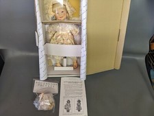 DANBURY MINT ELIZABETH BY JEANNE SINGER 1ST EDITION COLLECTOR DOLL & Basket (B2) picture