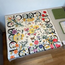Gucci Floral Patterns silk Scarf Shawl picture