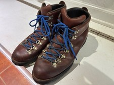 Mens Danner Mountain Light boots size 10 Gore Tex Full Leather picture