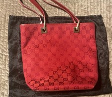 Gucci Red Monogrammed Shoulder Bag picture