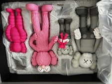 KAWS Family Grey Pink Companion Vinyl Figure Set Valentine's Day  AUTHENTIC  picture