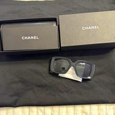CHANEL Women’s Square Sunglasses Black Plastic Frame Gray Tinted Logo picture