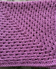 BEAUTIFUL NEW HANDMADE CROCHET BABY BLANKET/AFGHAN   BLACKBERRY PINK picture