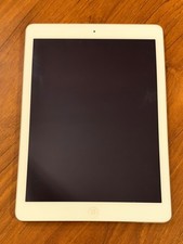 Apple iPad Air (1st Generation) MD789LL/A 32GB, Wi-Fi, 9.7 in - Silver picture