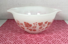 Pyrex Vintage #441 Pink White Gooseberry Cinderella Nesting Bowl 1.5 Pint picture