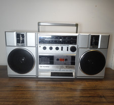 Vintage Sanyo M9811 AM/FM Cassette Stereo Boombox AS IS Parts/Repair READ picture