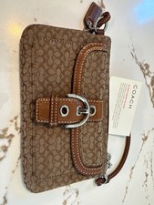 Y2K Coach Brown Signature Mini C Soho Canvas Buckle Clutch Leather Wristlet EUC picture