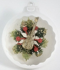 Vintage 1950s Cello Diorama Jewelbrite Decor Novelties Christmas Ornament picture