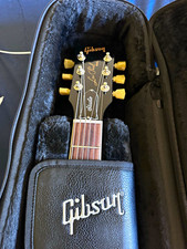 Gibson Les Paul Studio 2005 Black Solid Mahogany 6-String RH w/ Gig Bag picture