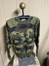 Vtg Distressed Cabelas 100% Wool Camo Sweater Size 42 Medium Made in England picture