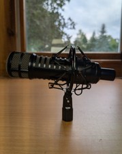 Electro-Voice RE320 Wired Dynamic Microphone with Shock Mount SEE PHOTOS picture