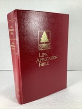Tyndale Life Application Study Bible NIV ~Red Hardcover picture