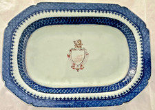 Antique 18th Century Chinese Export Porcelain Armorial platter dish crest 8/5.5 picture