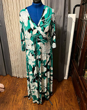 Mlle Gabrielle Women's Green/White/Black Floral Wrap Maxi Dress 2X V-Neck picture