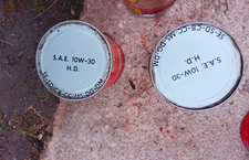 Target Clean Motor Oil SAE 10W-30 H.D. Can Lot of 2 Gas & Oil Red/White picture