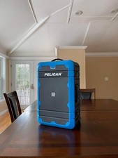 Pelican Elite Luggage Series carry-on case - Glue Residue - LOCK WORKS- USED picture