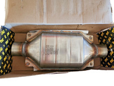 NEW IN BOX MagnaFlow CA Grade CARB Compliant Universal Catalytic Converter picture