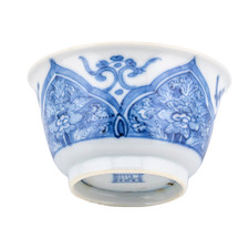 Chinese Porcelain Cup Blue White Lotus Chrysanthemum Qing Kangxi Mark Period 18t picture