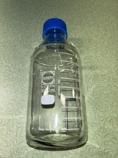 Schott Duran 1000mL Graduated Media Storage Bottles — Eight Bottles picture