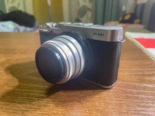 Fujifilm X-M1 XM1 16.3MP Mirrorless Digital Camera 35mm f/1.6 manual focus lens picture