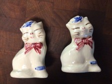 Vintage Shawnee Cat Salt & Pepper Shakers Winking Kitty Bow Ceramic Collectible picture