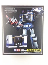 TAKARA TOMY Transformers Soundwave 10