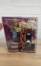 Bratz The Movie Cloe Posable Doll with Coat and Real Camera MGA NEW in Package picture