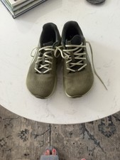 Alta Men’s running shoes size 8.5 picture
