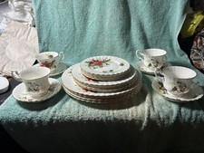 Rare 1976 Royal Albert Bone China Poinsetta Set Of 4 See Description picture
