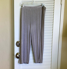Chico’s”travelers “ grey dress pants size 4 - cropped - inseam 22” picture