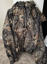 Men’s Camo Columbia Jacket picture