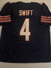 Autographed D'Andre Swift Chicago Bears Blue Jersey GT Authentication picture