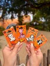 Disney 4 Pins Halloween Cat Marie, Cheshire, Figaro, Lucifer Disneyland Paris picture