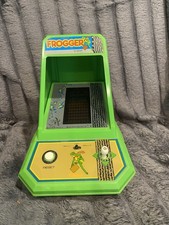 Vintage 1981 Coleco Frogger Tabletop Arcade Game Sega works picture
