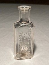 c1890s Winthrop C. Fogg Pharmacist Freeport, Maine Pharmacy Druggist Bottle picture