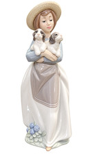 Lladro NAO Figurine 1156 