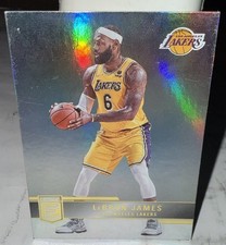 2021-22 Panini Donruss Elite LeBron James #2 Los Angeles Lakers picture