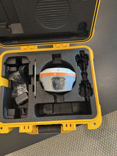 CHCNAV i85 Pocket-Sized Laser IMU-RTK GNSS Receiver picture