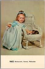c1960s AURORA, Nebraska Postcard INEZ RESTAURANT Owner's Granddaughter w/ Kitten picture