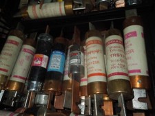 125A 600V Class R Dual Element Time Delay Fuse Various Brands Used picture