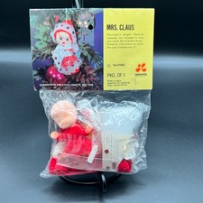 Vintage 1975 LeeWards Mrs. Claus Christmas Ornament Craft Kit Japan NOS picture