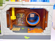Vintage Teenage Mutant Ninja Turtles TMNT Sewer Lair Playset 1989 with 3 Figures picture