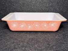 Vintage PYREX Pink Daisy 2 Quart Casserole Dish 575-B picture