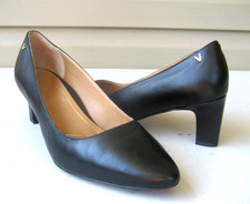 Vionic Madison Mia Black Leather Heels Womens size 10 W Pumps WORN FEW TIMES picture