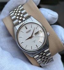 Vintage Seiko 5 Automatic 7009 Movement Texture Dial Day/Date 17Jewels picture