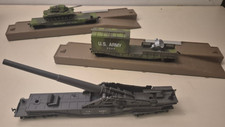 x3 AHM HO Scale Models - 11114 Railway Gun, 11112 M-47 Tank, 11116 Searchlight picture